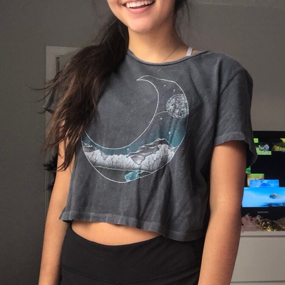 cropped t-shirt - Picture 2 of 2